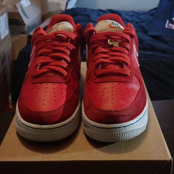 Nike Air Force 1 (Rare) First Use University Red Mens 8.5 Womens 10 EUC - Picture 4 of 9